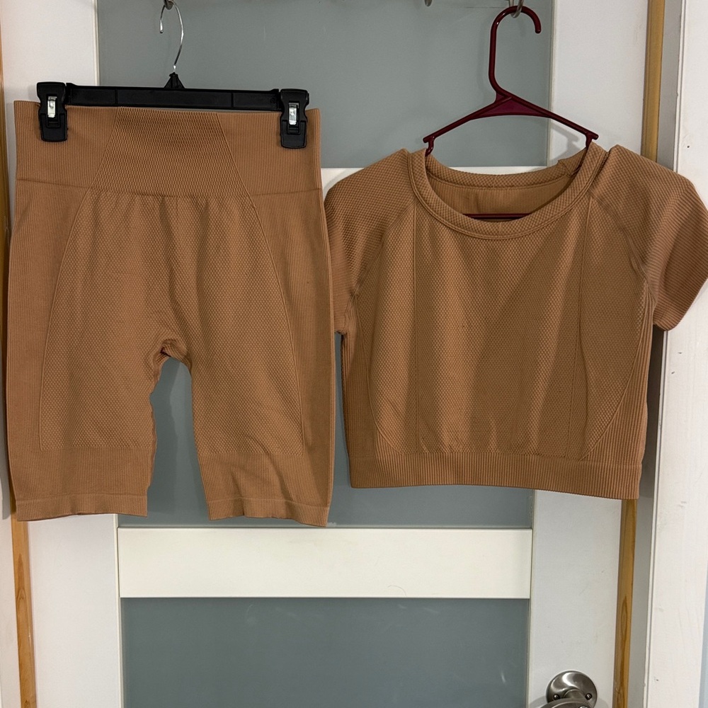 New Mix Ribbed Tan High-Rise Athletic Bike Shorts